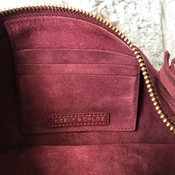 Neely & Chloe Burgundy Zippered Flat Clutch Bag - Picture 4 of 8